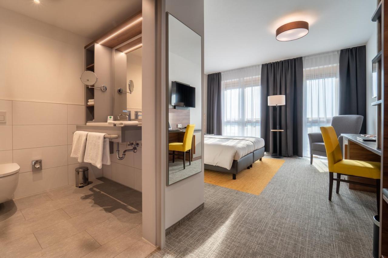 Hotel Includio Регенсбург Екстер'єр фото